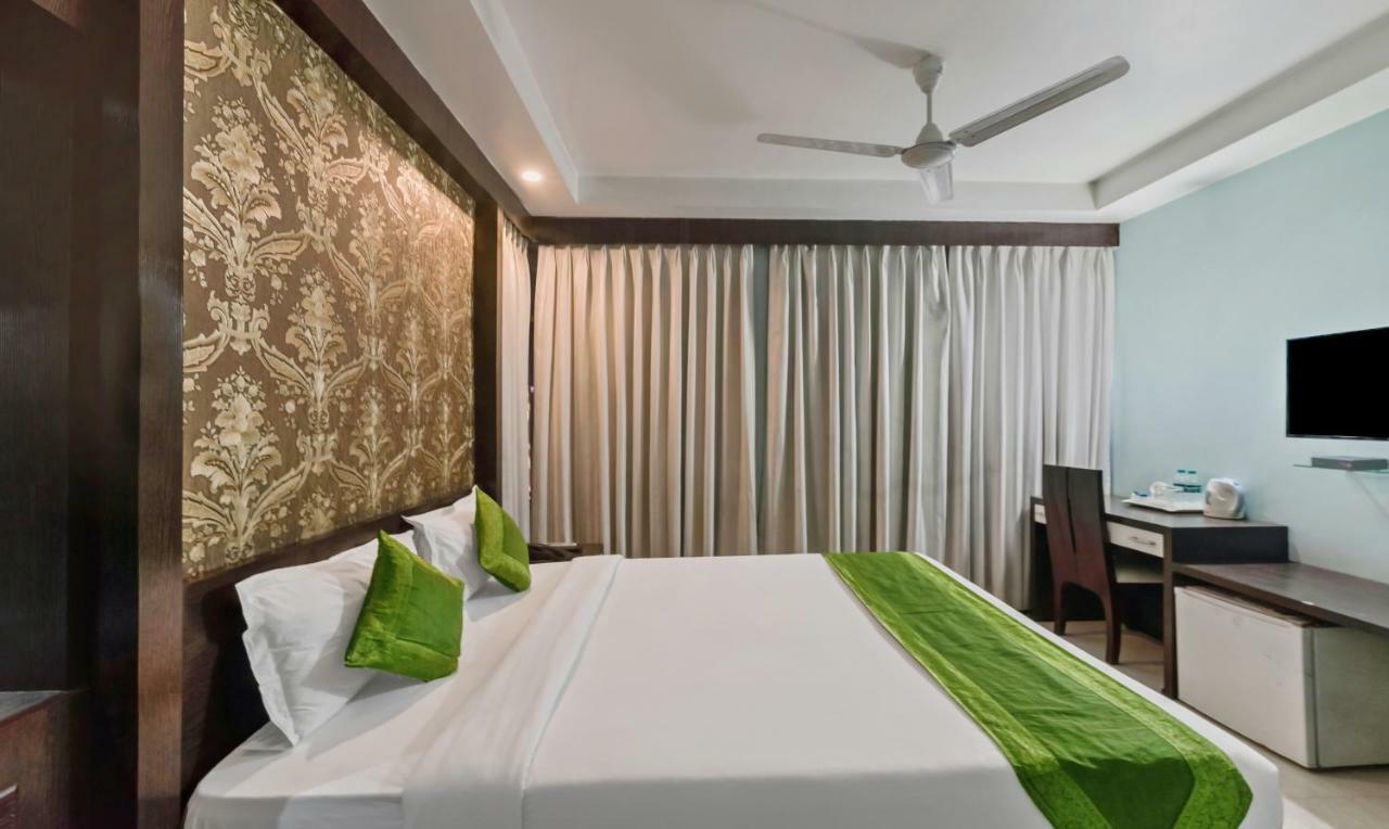 Oyo 3811 Geetanjali Regency Hotel Calcutta Buitenkant foto