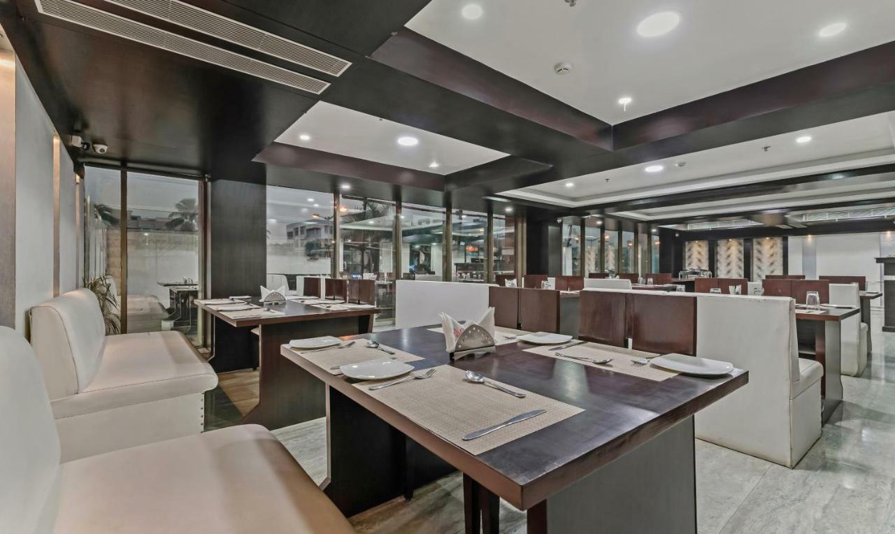 Oyo 3811 Geetanjali Regency Hotel Calcutta Buitenkant foto