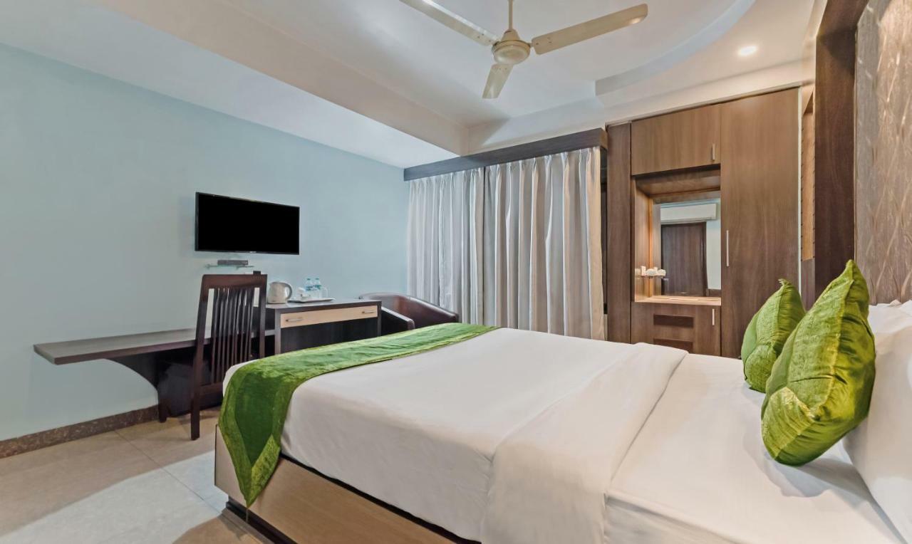 Oyo 3811 Geetanjali Regency Hotel Calcutta Buitenkant foto