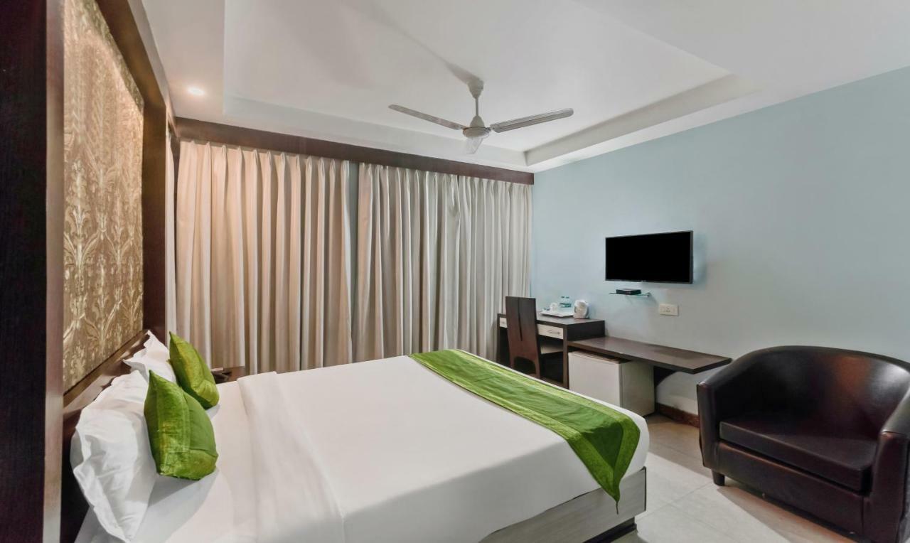 Oyo 3811 Geetanjali Regency Hotel Calcutta Buitenkant foto