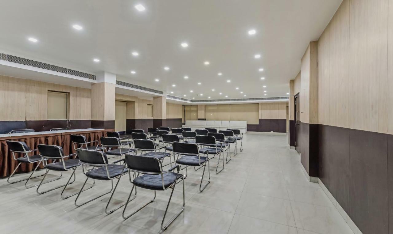 Oyo 3811 Geetanjali Regency Hotel Calcutta Buitenkant foto