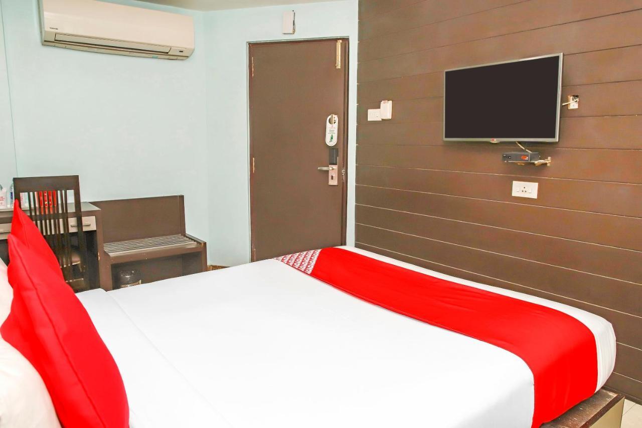 Oyo 3811 Geetanjali Regency Hotel Calcutta Buitenkant foto